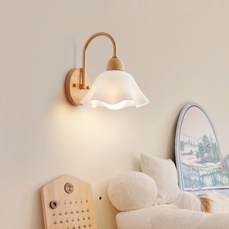 Retro Wooden Wall Sconce – Nordic Japanese Style for Bedroom & Hallway
